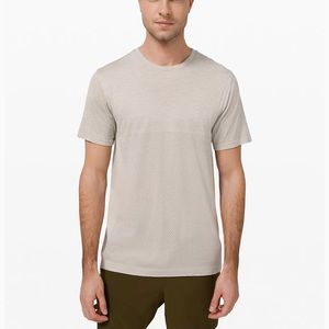 Lulu Lemon Metal Vent Breathe SS